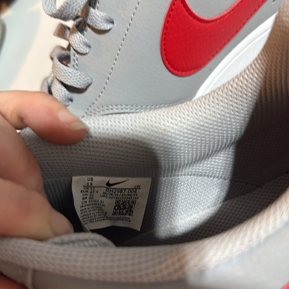 Nike Men's Gray and Red Sneakers - Picture 7 of 7